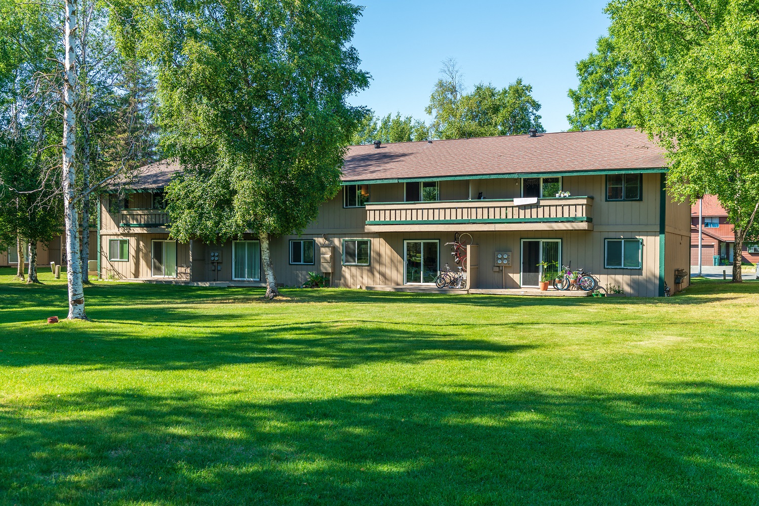 Photos and Video of Lakeshore Park Apartments in Anchorage, AK